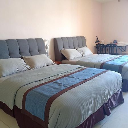 De Benz Inn Malacca Extérieur photo