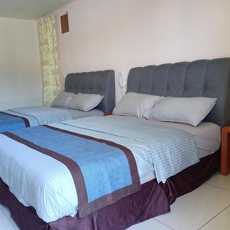 De Benz Inn Malacca Extérieur photo