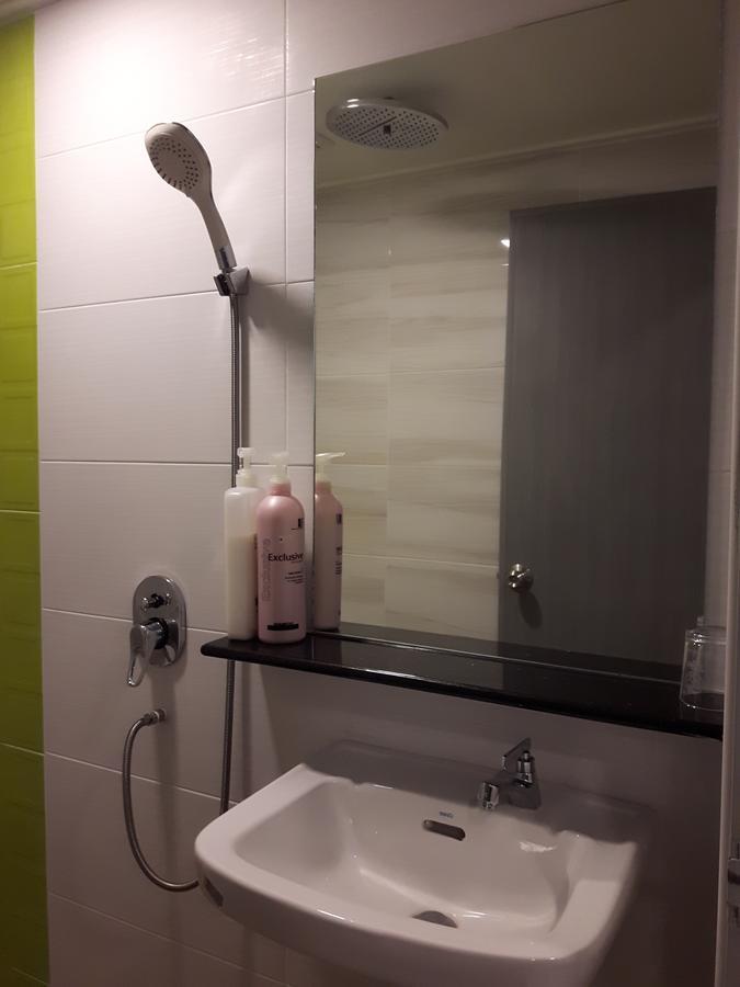De Benz Inn Malacca Extérieur photo