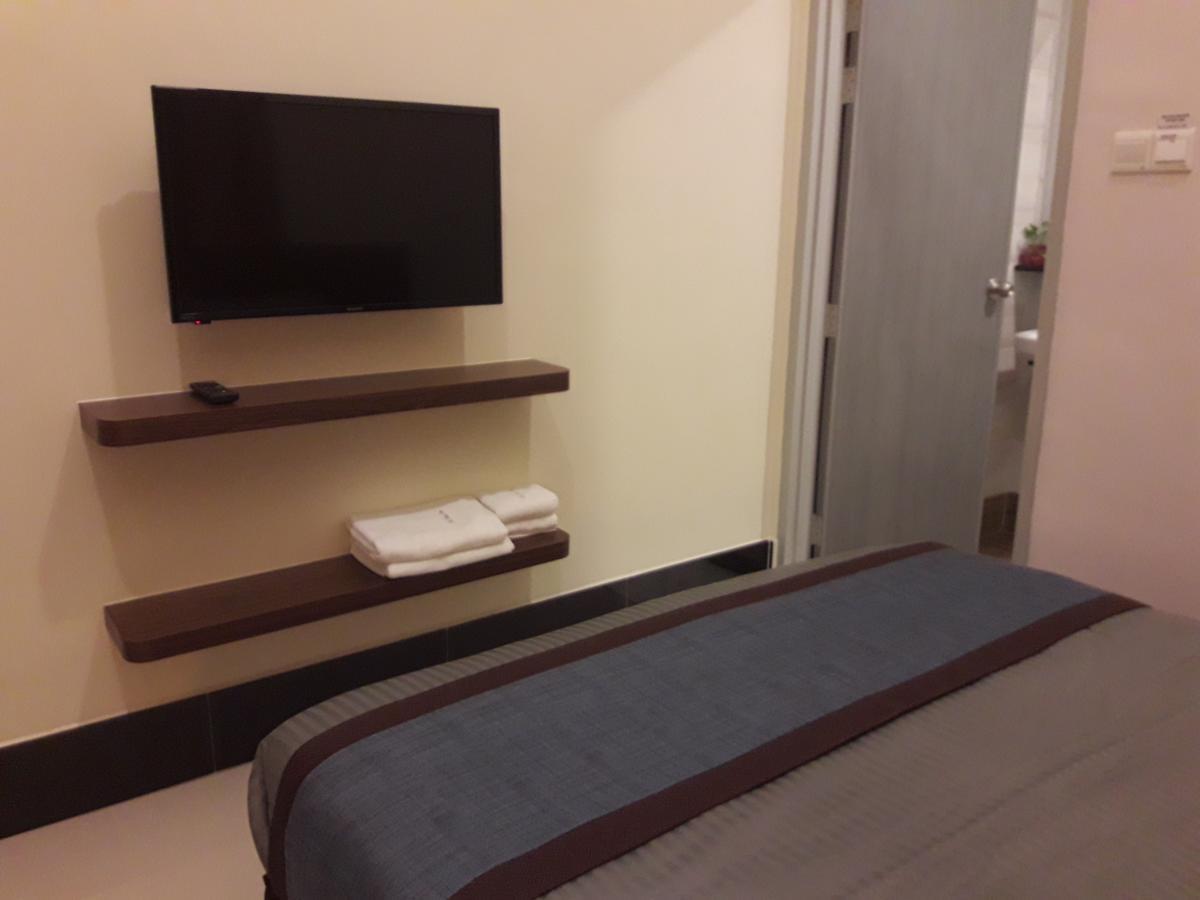 De Benz Inn Malacca Extérieur photo