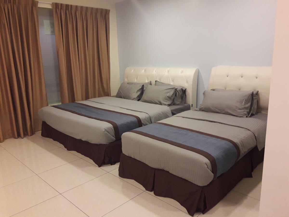 De Benz Inn Malacca Extérieur photo