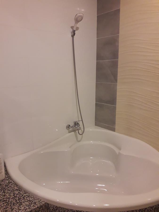 De Benz Inn Malacca Extérieur photo